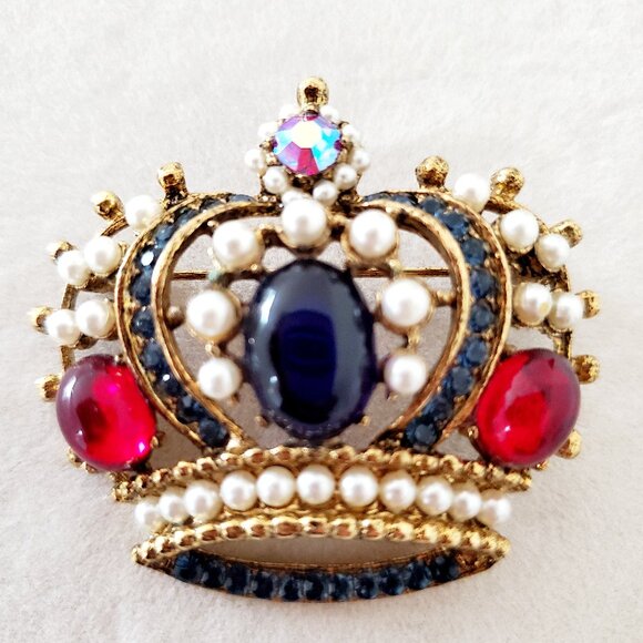 Vintage WEISS Signed Royal Crown Brooch Pearls Cabachon Aurora Borealis Goldtone - Picture 1 of 7